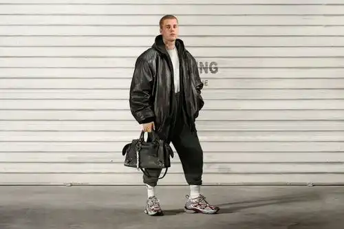  潮流balenciaga突袭发布携手justinbieber全新形象广告大片