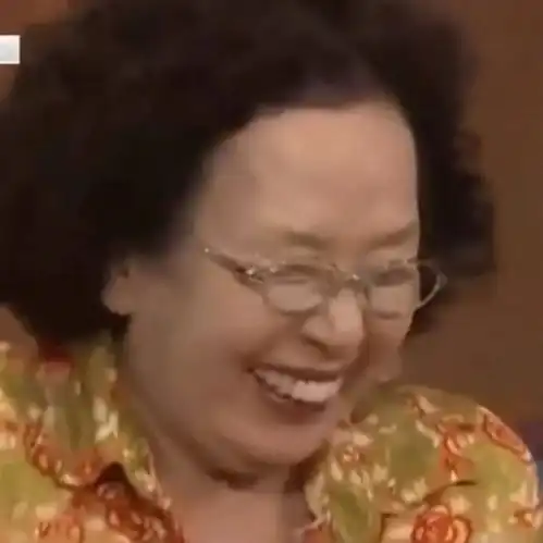  谁能不爱罗文姬除了搞笑你对她的魅力一无所知