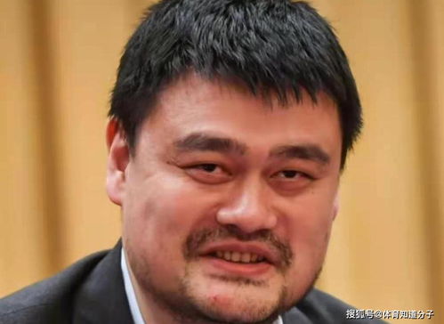  胖成这样身家30亿的姚明赘肉明显体重飙升,篮球巨人健康引担忧