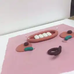  一套用手捏出来的动画表情包,红遍了微信