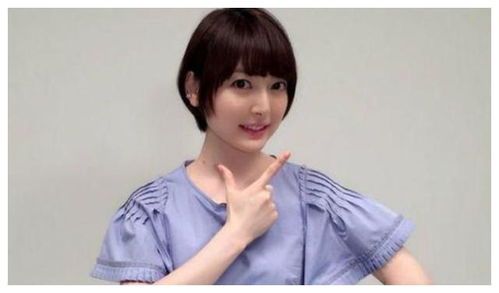  日本知名表情包花泽香菜,宣布结婚喜讯,发长文对丈夫表白
