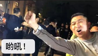  震惊华为人的大型拔河比赛,居然变成了表情包大战