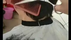  二月二姐姐给奶奶剪头发