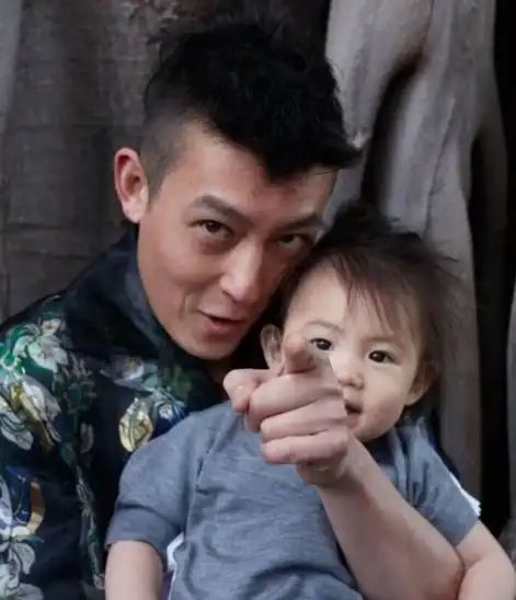  38岁陈冠希低调庆生我是地球上最幸运的男人