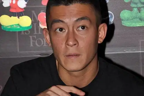  大快人心美国大火和火烧圆明园比起来九牛一毛,陈冠希心知肚明