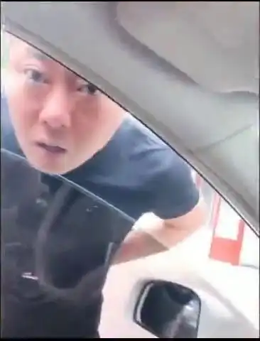  搞笑锦集用最怂的表情,说出最坚强的话