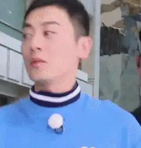 李晨和杨颖抱在一起时,谁注意过朱亚文的表情承包你一年笑点 李晨和杨颖抱在一起时,谁注意过朱亚文的表情承包你一年笑点