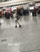  搞笑gif这就是你们喜欢的骨感美,看起来太可怕了