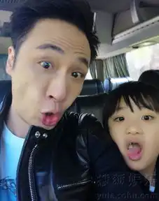  吴镇宇费曼秀搞怪自拍表情神同步