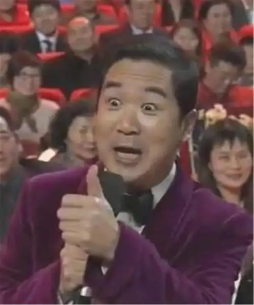  大红灯笼高高挂,新春佳节年味浓,快来一睹中国红的风采吧