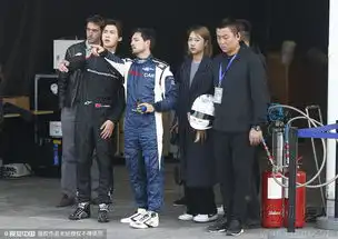 头盔图片表情包李易峰