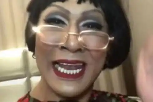  抵制肖战被反抵制韩美娟直播哭到鼻涕横飞,直言为啥不信我