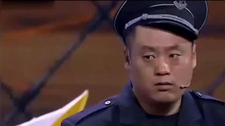  表情看见齐羽和风飞雪在一起,慕容蓉气得拔剑刺向风飞雪表情