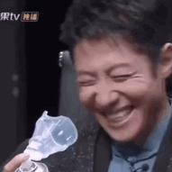  被央视放出来的撒贝宁,俨然是一匹脱缰的野马