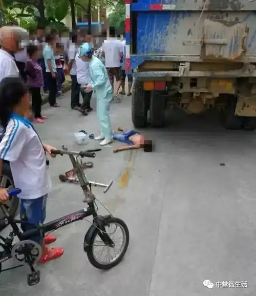 东莞一小孩被大货车碾压身亡可以避免的悲剧,石排家长一定要看看