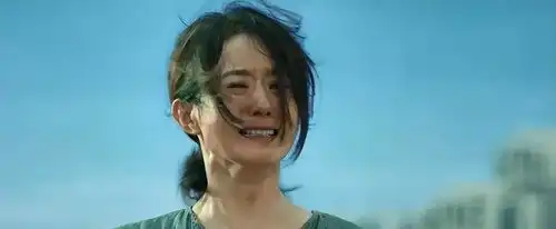  赵丽颖获百花奖最佳女配高叶差两票败选,后台遗憾流泪表情落寞