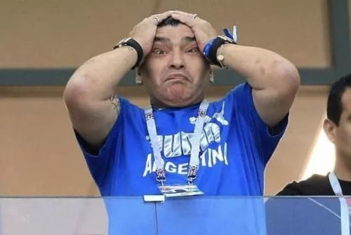 阿根廷门将乌龙助攻,马拉多纳气成表情包 阿根廷门将乌龙助攻,马拉多纳气成表情包