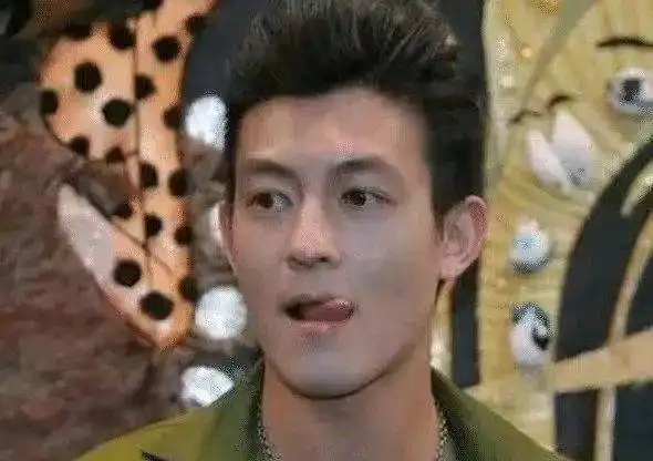  白百何为何被称为女版陈冠希看完这些照片后,就知道原因了