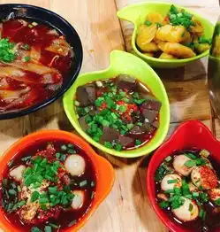  大学城的美食都被这条街承包了心甘情愿排队吃
