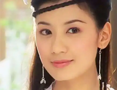 魔性真人笑容表情包贾静