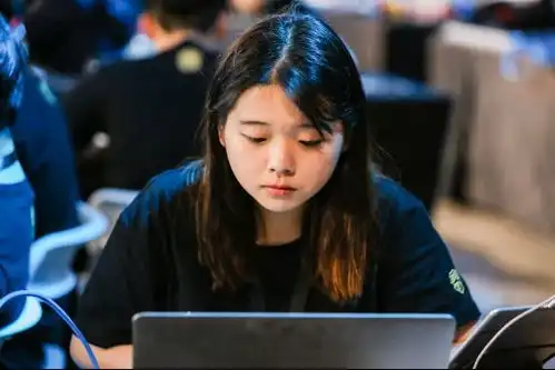  tctf2018极客众生相波兰龙大笑俄罗斯兄弟苦笑韩国小姐姐面无表情