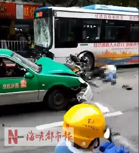  最新消息福建一公交车被持刀歹徒劫持,8死22伤