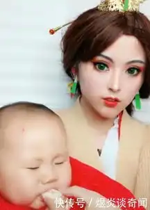  抖音清纯辣妈抱娃变装,被宝宝的表情抢镜了,网友小朋友,你还认识你妈妈吗