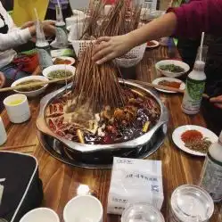  草根串串绿地468分店
