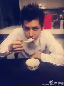  吴亦凡,一位可以承包发廊所有造型海报的男纸