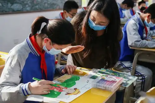  90后月薪过万,也想重回学生时代同学