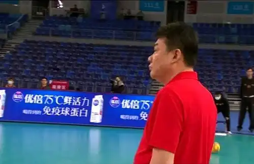  江苏女排30胜辽宁队,姐妹情深张常宁安慰丁霞,丁霞心情不佳