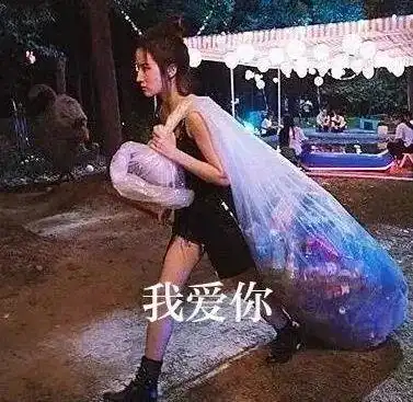  刘亦菲新片表情包风靡网络仙女式捡垃圾可爱到爆炸