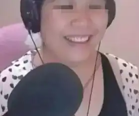  露脸事件女主播乔碧萝直播六分钟而三分钟在骂人,网红正能量呢