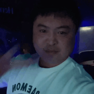  龙丽丽系列表情包