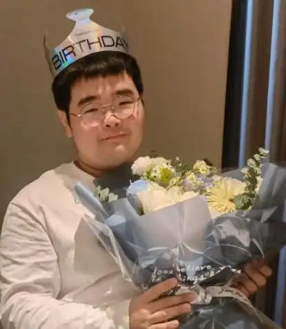  表情包长大了乡村爱情谢飞机13岁生日,看到评论,恶意真大
