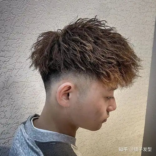  2021男发别瞎剪,先看看这15款,很帅很流行