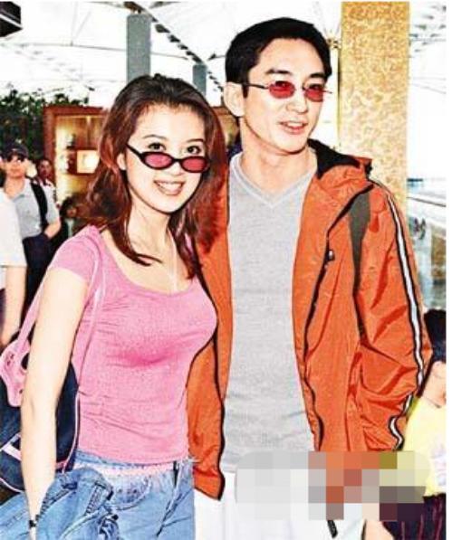  吴启华买300平豪宅,钱从哪来揭秘吴启华的豪横与风流