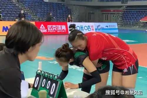  江苏女排30胜辽宁队,姐妹情深张常宁安慰丁霞,丁霞心情不佳