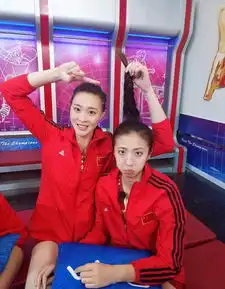  中国女排三女神姐妹情深惠若琪丁霞袁心玥萌出天际