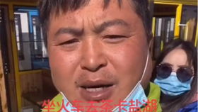  小牛痔我能不能看看你