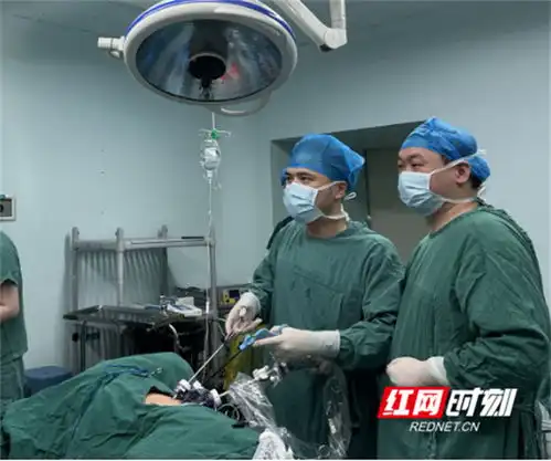  永州市中心医院微创治疗腰部大皮球