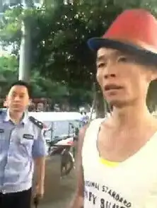  这100块钱是我故意扔的不要问我为什么后面4个字你应该懂的
