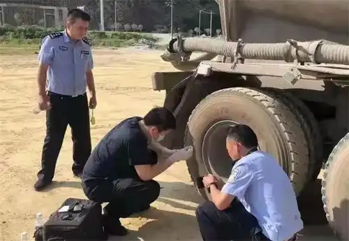  靖西警方3小时破案电动车驾驶员被碾压致死肇事车辆却没了踪影