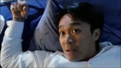  星爷这一段真逗啊,以前愣是没明白嗯那一声是看到什么了
