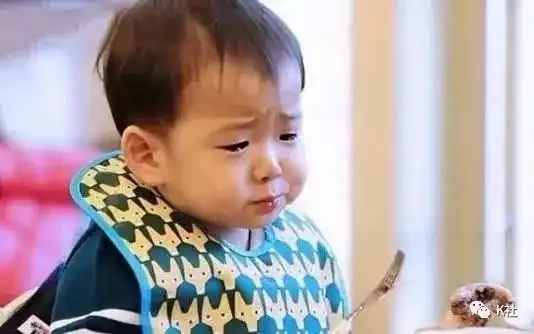  5岁的他,凭假笑成了世界第一网红