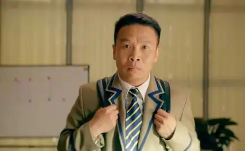  新逃学威龙让人尴尬新男主比周星驰差太多,卖情怀还不好笑