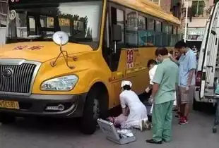 刚刚发生的东莞搅拌车碾死人了,被监控全程拍下 刚刚发生的东莞搅拌车碾死人了,被监控全程拍下