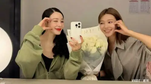 姐妹情深,崔秀英与tiffany亲密合影,美丽与友情并存 姐妹情深,崔秀英与tiffany亲密合影,美丽与友情并存