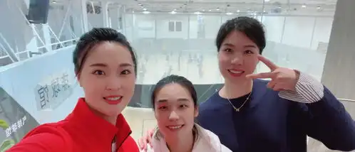  惠若琪被调侃是大号版,球迷看热闹加气,姐妹情深令人羡慕