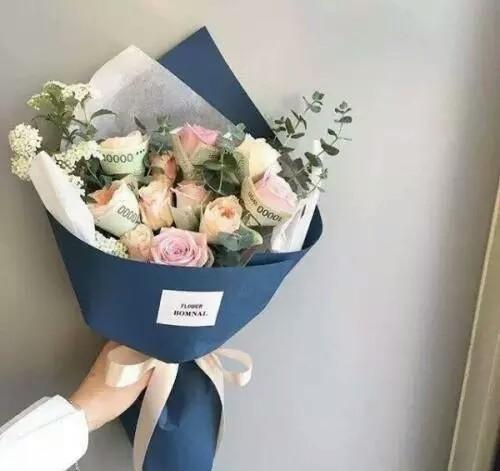  你喜欢别人送你哪一束花测你的爱情甜蜜多还是痛苦多